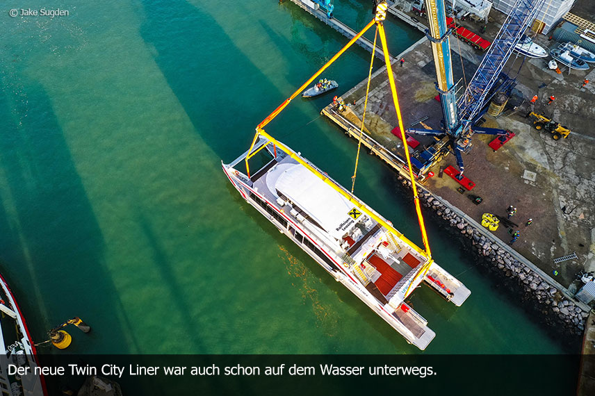 Neuer Twin City Liner erstmals zu Wasser gelassen
