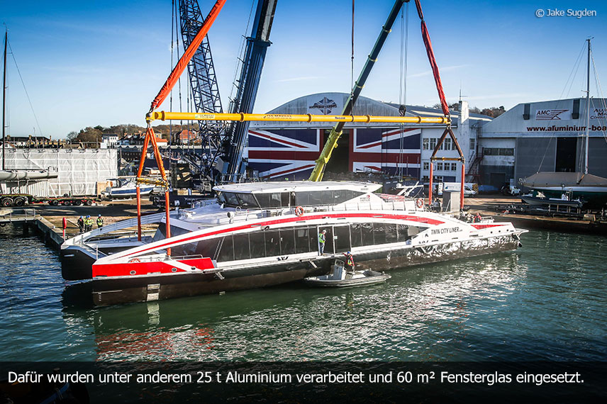 Neuer Twin City Liner erstmals zu Wasser gelassen