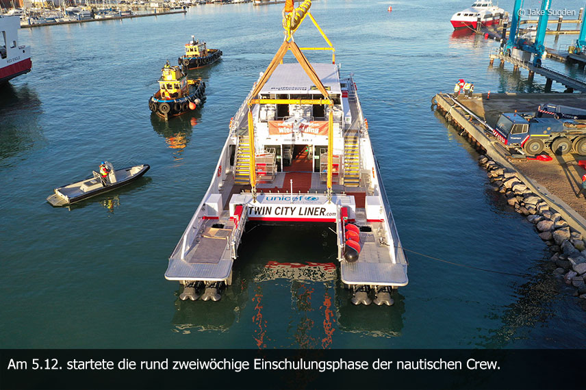 Neuer Twin City Liner erstmals zu Wasser gelassen
