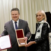 75 Jahre MUK/Restitution: BM Michael Ludwig, Susie Deyong © Barbara Nidetzky