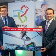 v.l.n.r. StR Peter Hanke, Wien Holding-GF Kurt Gollowitzer © David Bohmann