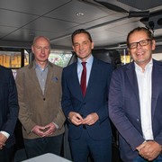 v.l.n.r. Nikolaus Brajkovic (Geschäftsführer Central Danube), Gabor Spanyik (Geschäftsführer MAHART PassNave GmbH), Kurt Gollowitzer (Geschäftsführer Wien Holding), Gerd Krämer (Geschäftsführer Central Danube) © Barbara Nidetzky