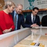 v.l.n.r. Dir. Wienbibliothek Anita-Eichinger, stv. Dir. Wienbibliothek Thomas Aigner,Wien Holding-GF Kurt Gollowitzer, MHV-Prokurist Dario Bjelanovic © Alexander Ch. Wulz