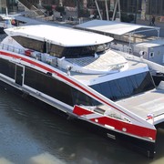 Twin City Liner mit Satelliten-Schüssel © Central Danube