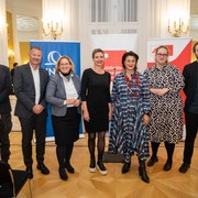 v.l.n.r. Hannes Sulzenbacher, Markus Schröcksnadel, Silvia Hruska-Frank, Barbara Staudinger, Veronica Kaup-Hasler, Adina Seeger und Tom Juncker © David Bohmann