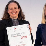 UIV erhält Auszeichnung als familienfreundliche Arbeitgeberin