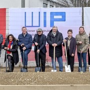 Spatenstich bei 1210 Wien: Stadt Wien schafft Raum für Sport und Kultur